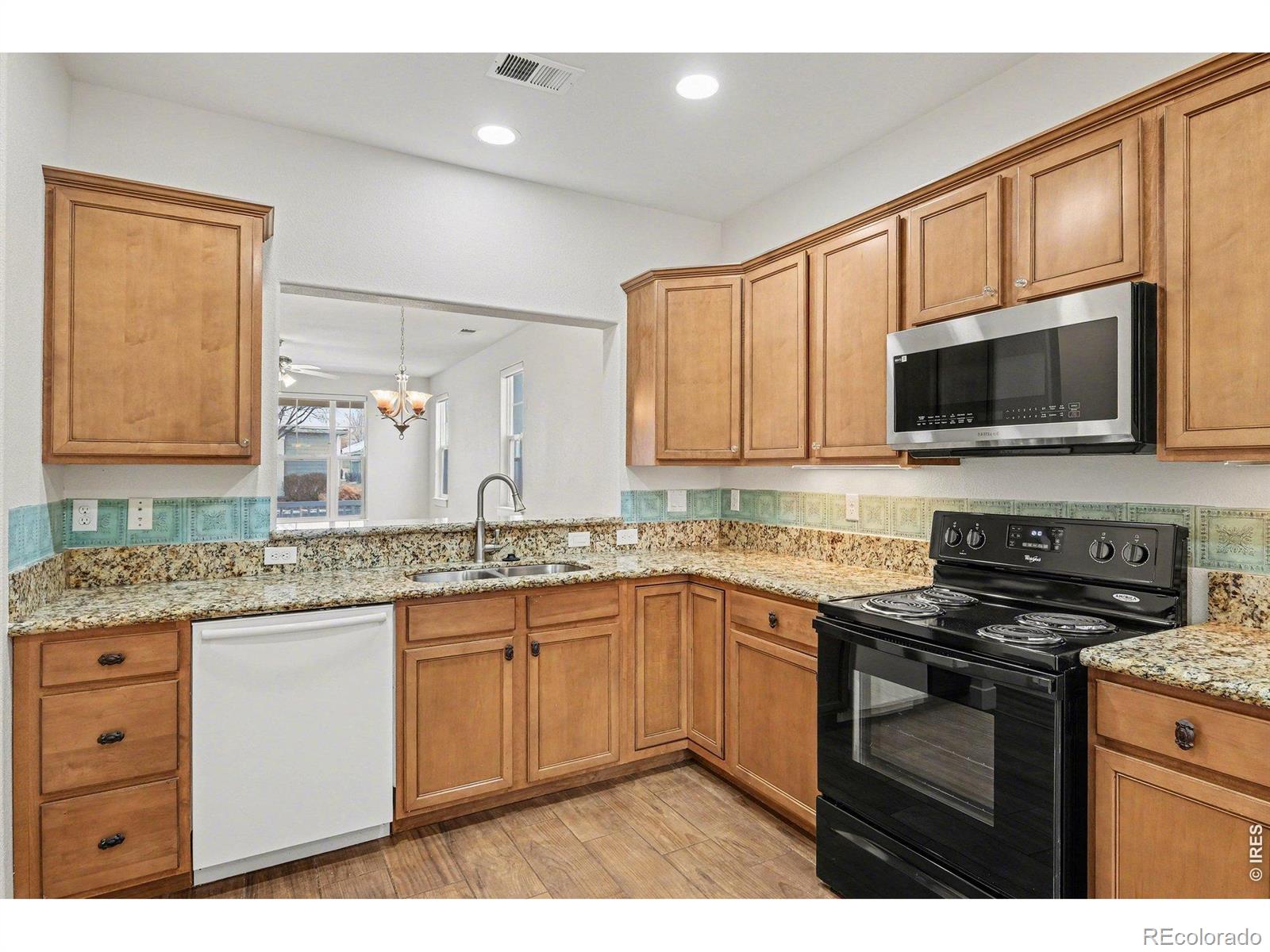 MLS Image #11 for 4751  pleasant oak drive,fort collins, Colorado
