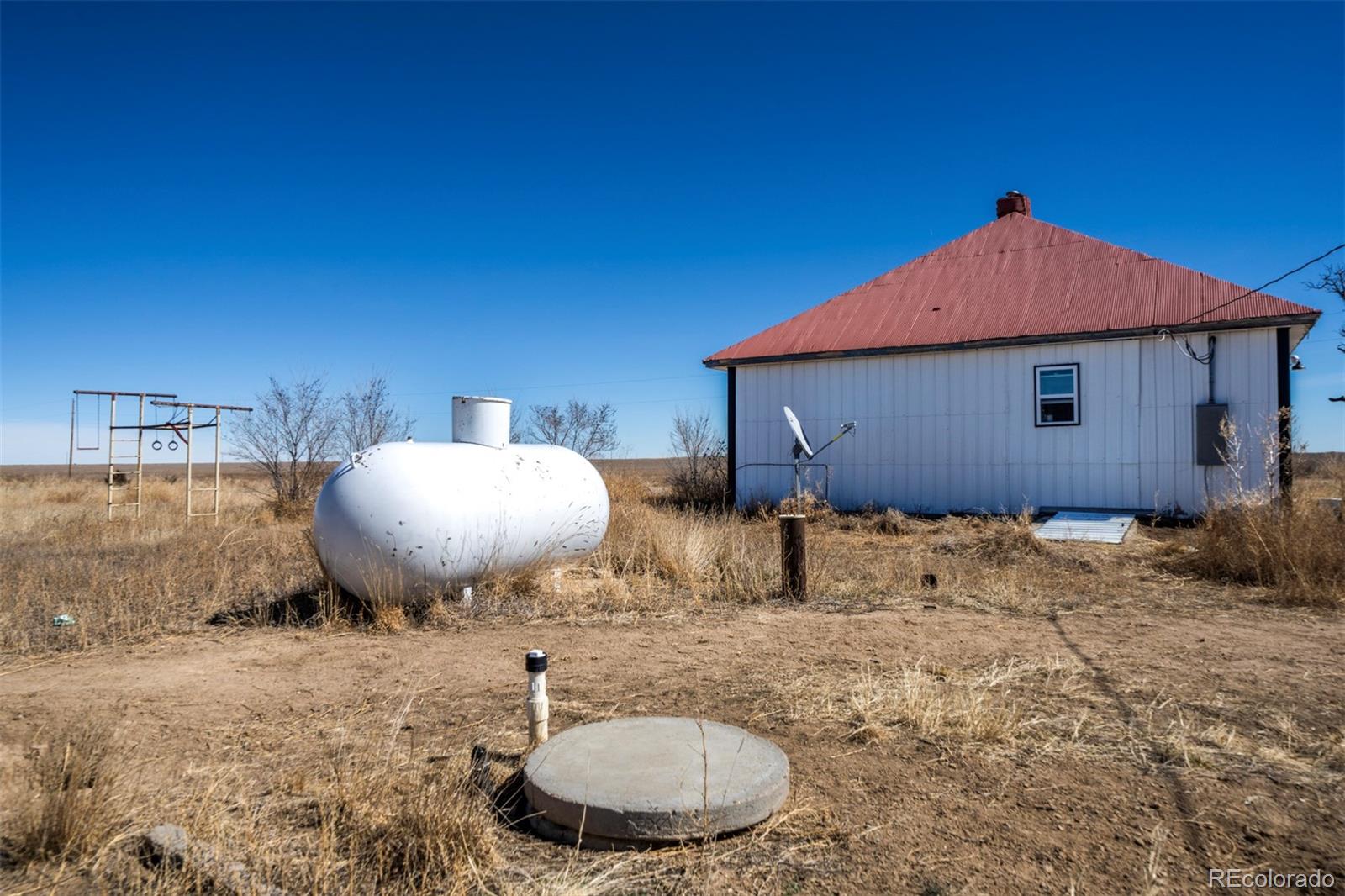 MLS Image #3 for 10573  county road 165 ,matheson, Colorado
