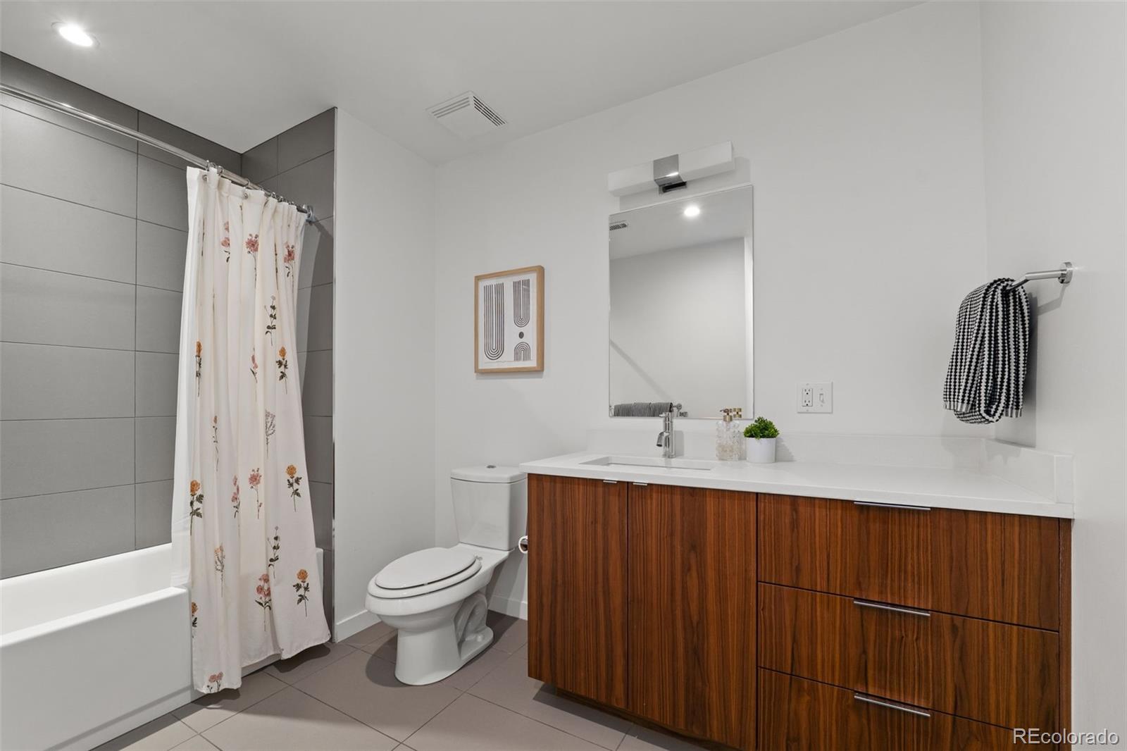 MLS Image #28 for 3233  tejon street 305,denver, Colorado