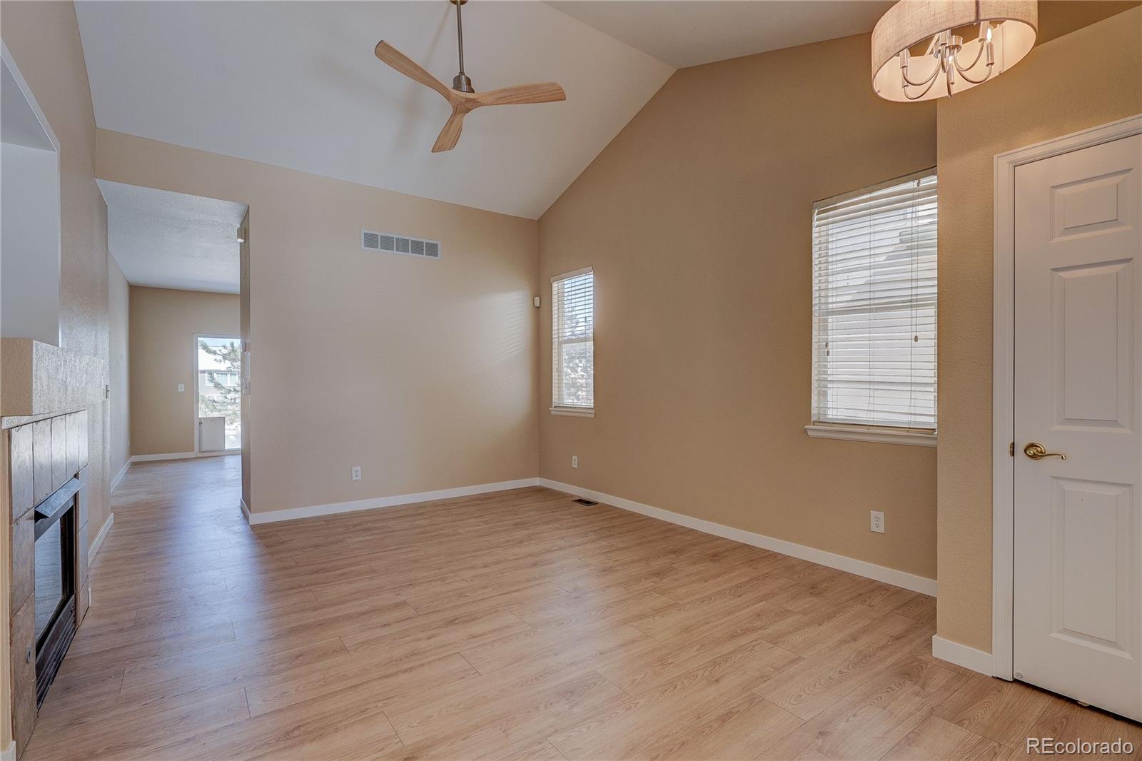 MLS Image #2 for 24671 e kansas circle,aurora, Colorado
