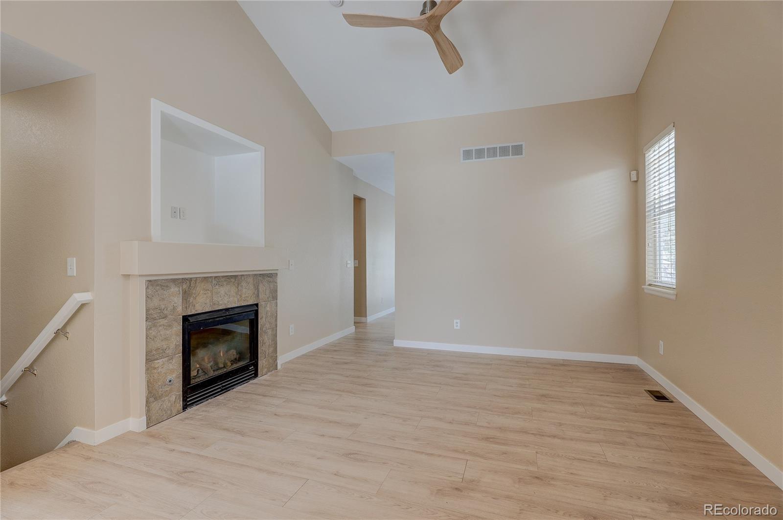 MLS Image #3 for 24671 e kansas circle,aurora, Colorado
