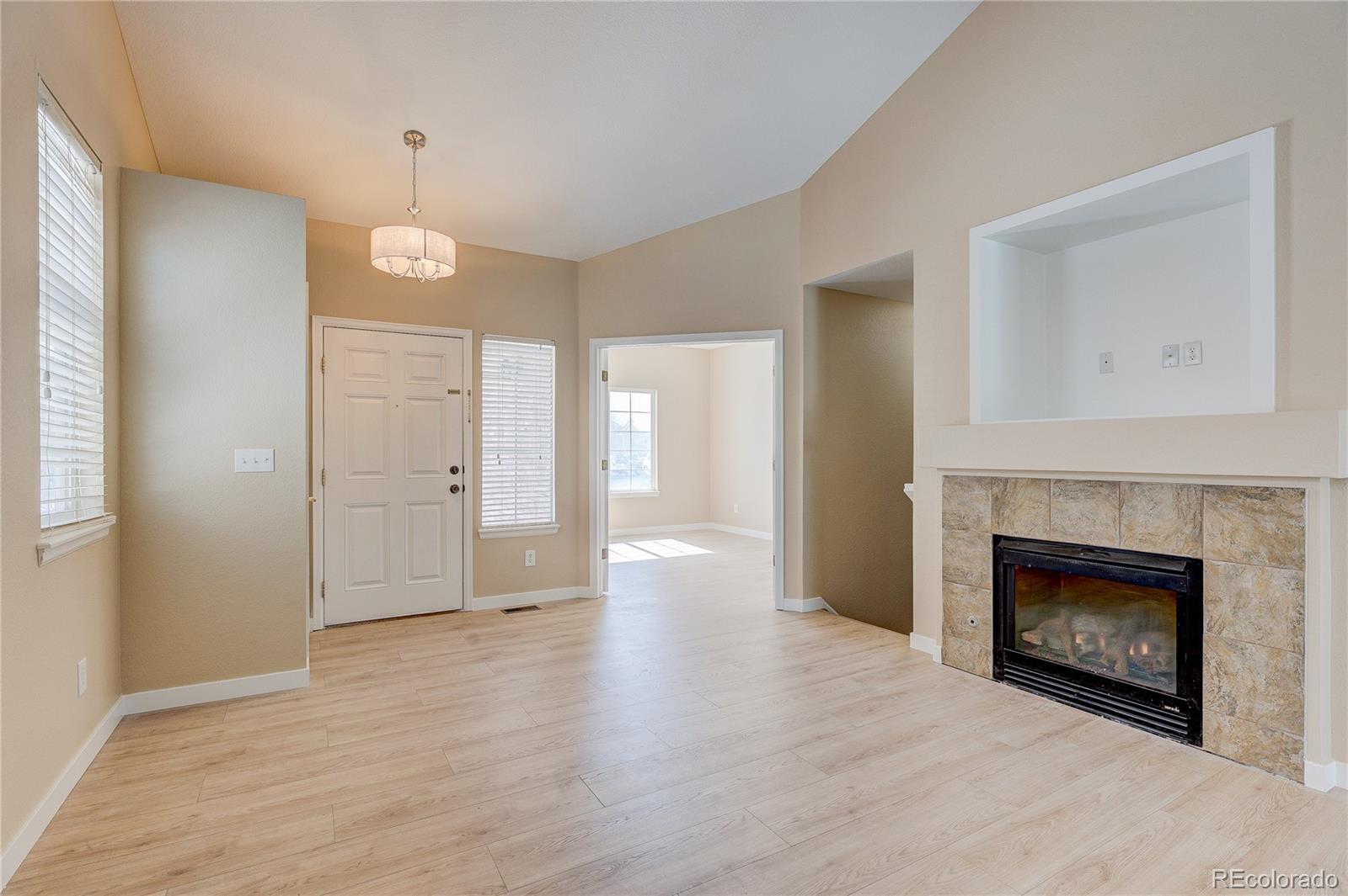 MLS Image #5 for 24671 e kansas circle,aurora, Colorado
