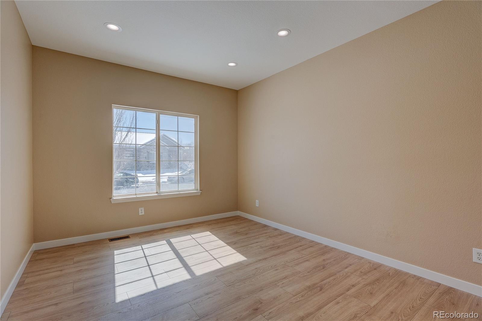 MLS Image #8 for 24671 e kansas circle,aurora, Colorado