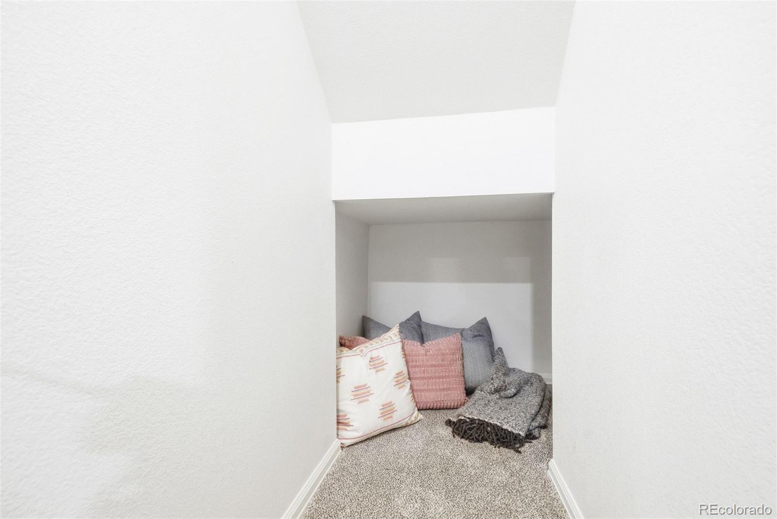 MLS Image #29 for 2043  king way,denver, Colorado