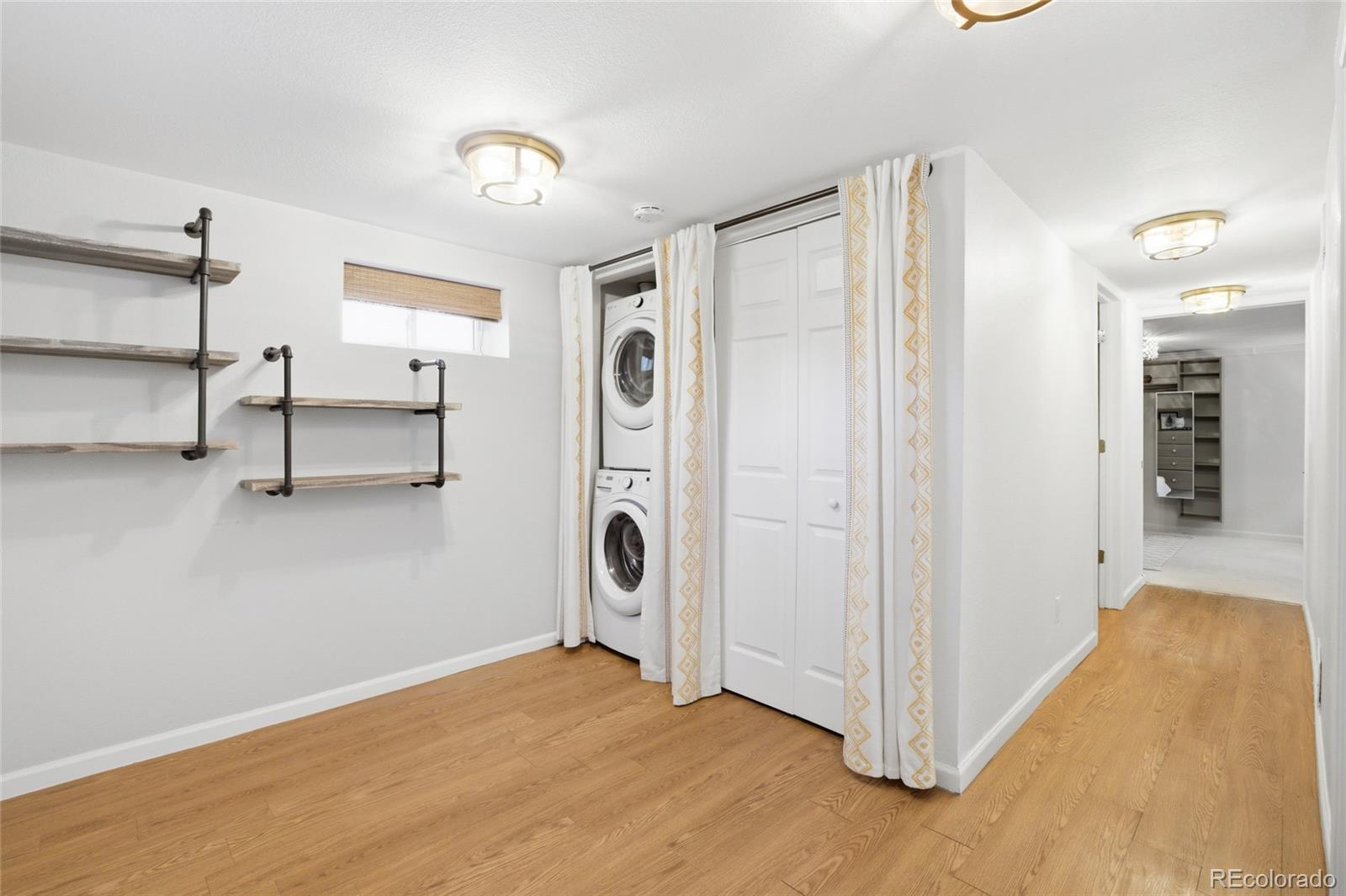 MLS Image #12 for 1423  holly street,denver, Colorado