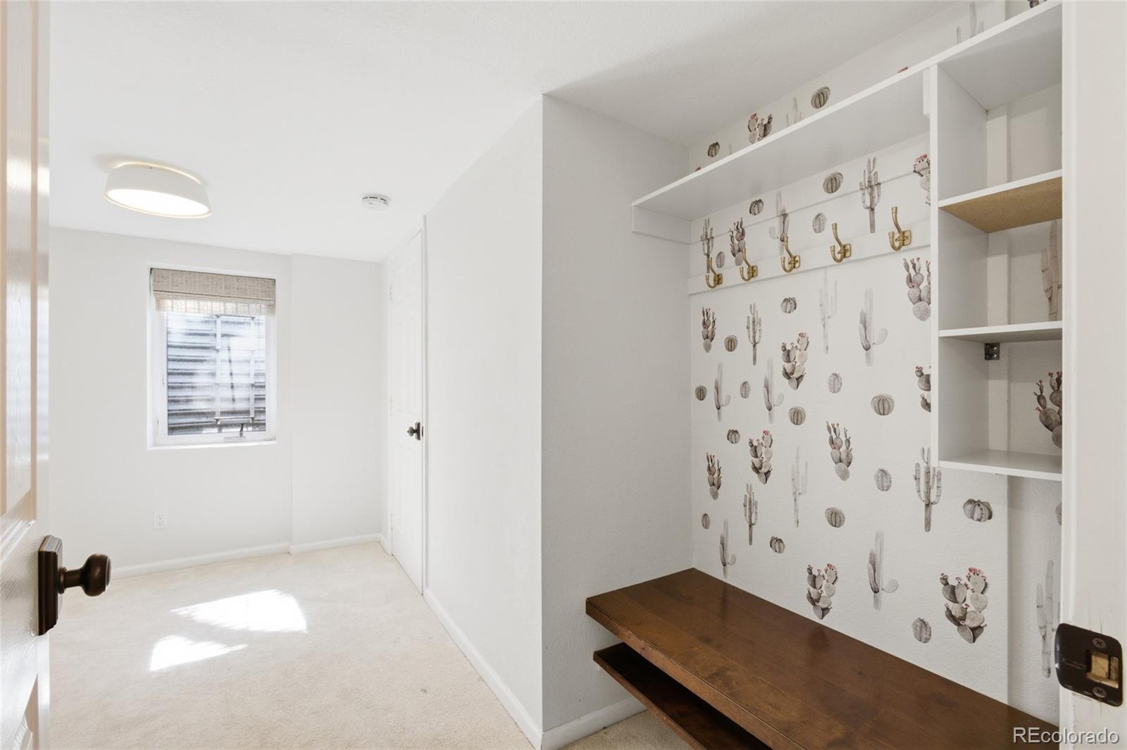 MLS Image #14 for 1423  holly street,denver, Colorado