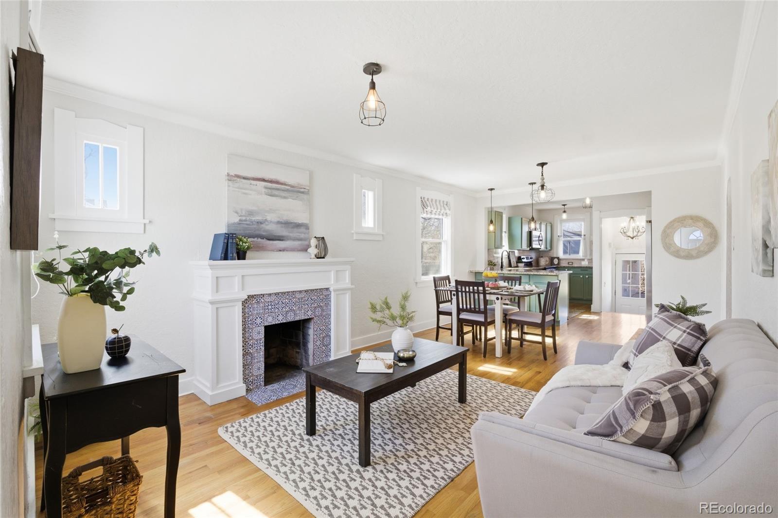 MLS Image #3 for 1423  holly street,denver, Colorado