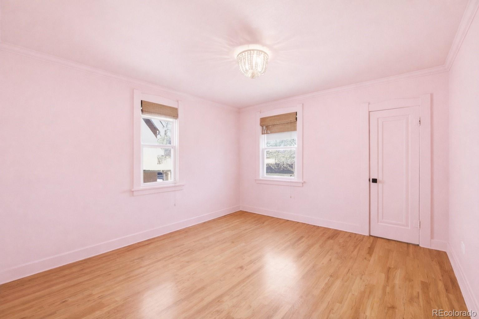 MLS Image #9 for 1423  holly street,denver, Colorado