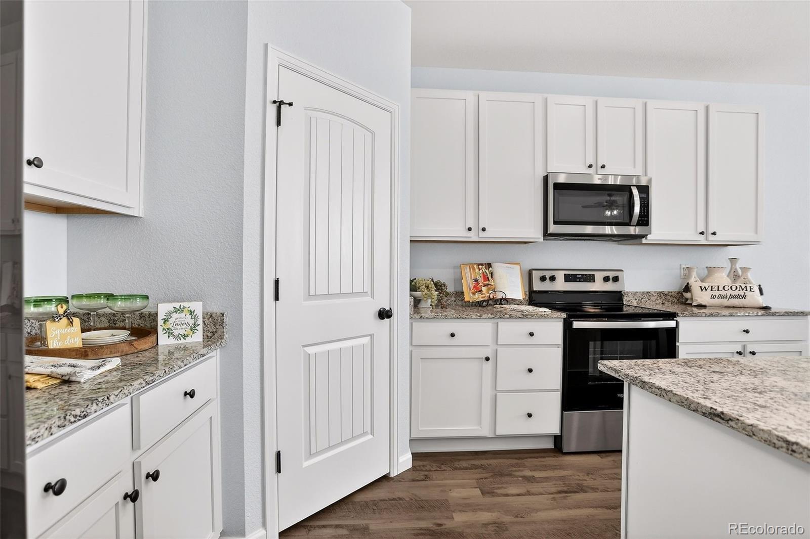 MLS Image #16 for 26898 e 1st place,aurora, Colorado