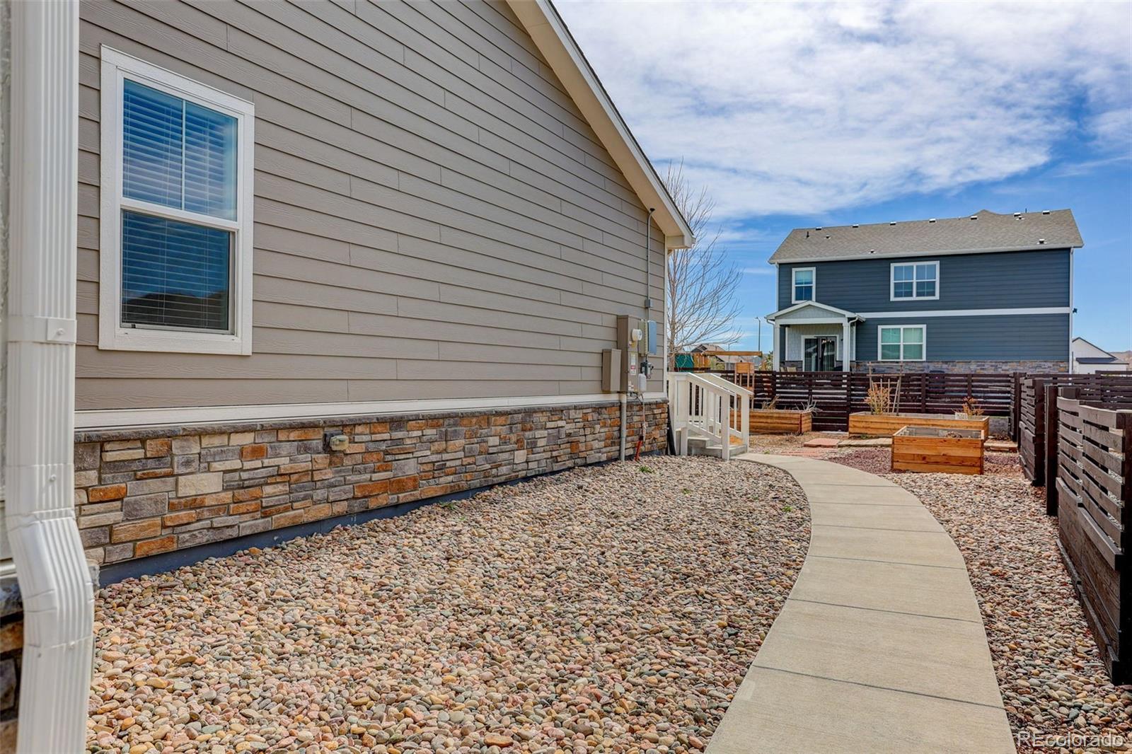 MLS Image #37 for 26898 e 1st place,aurora, Colorado