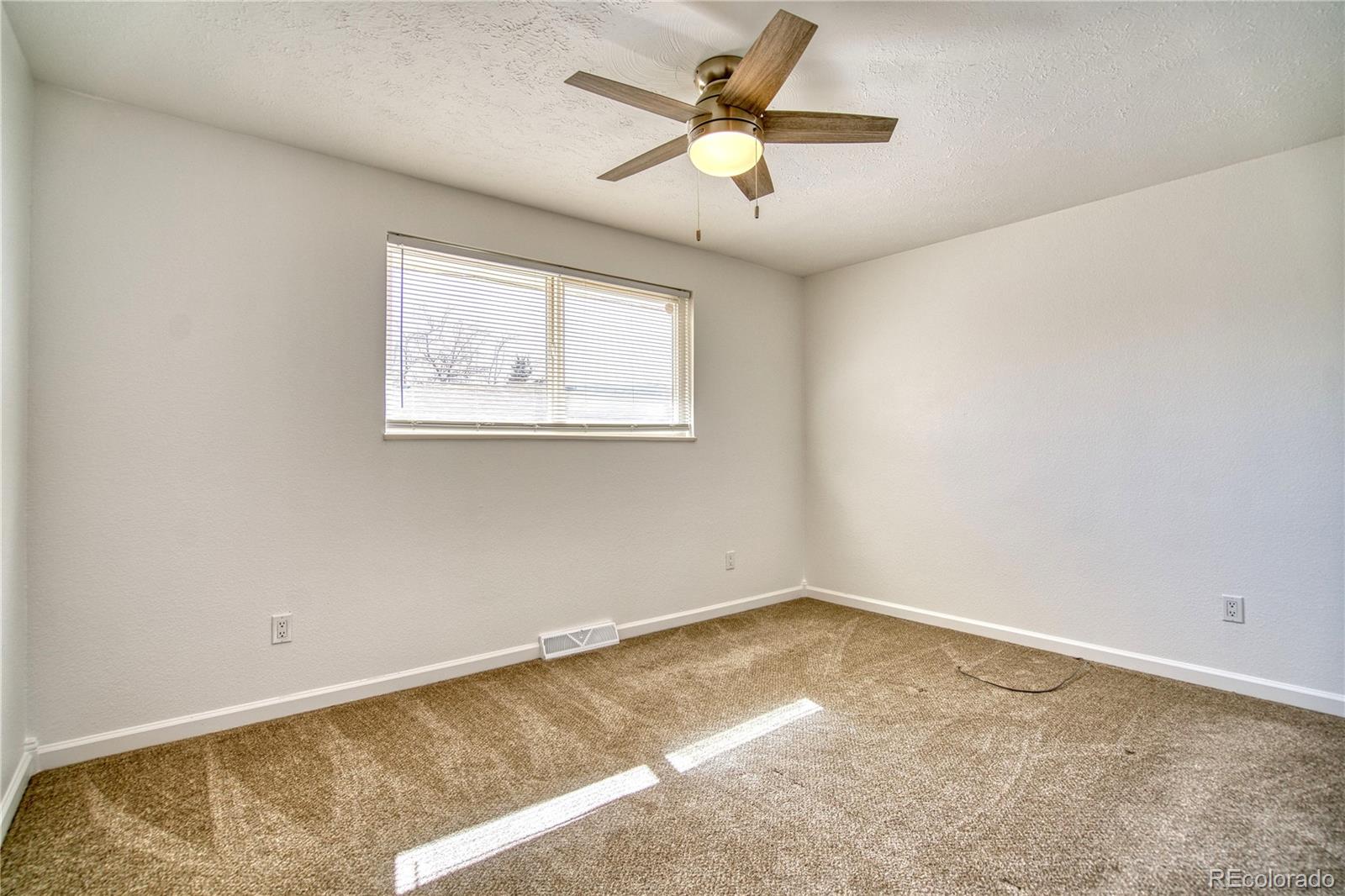MLS Image #18 for 737  goss drive,longmont, Colorado