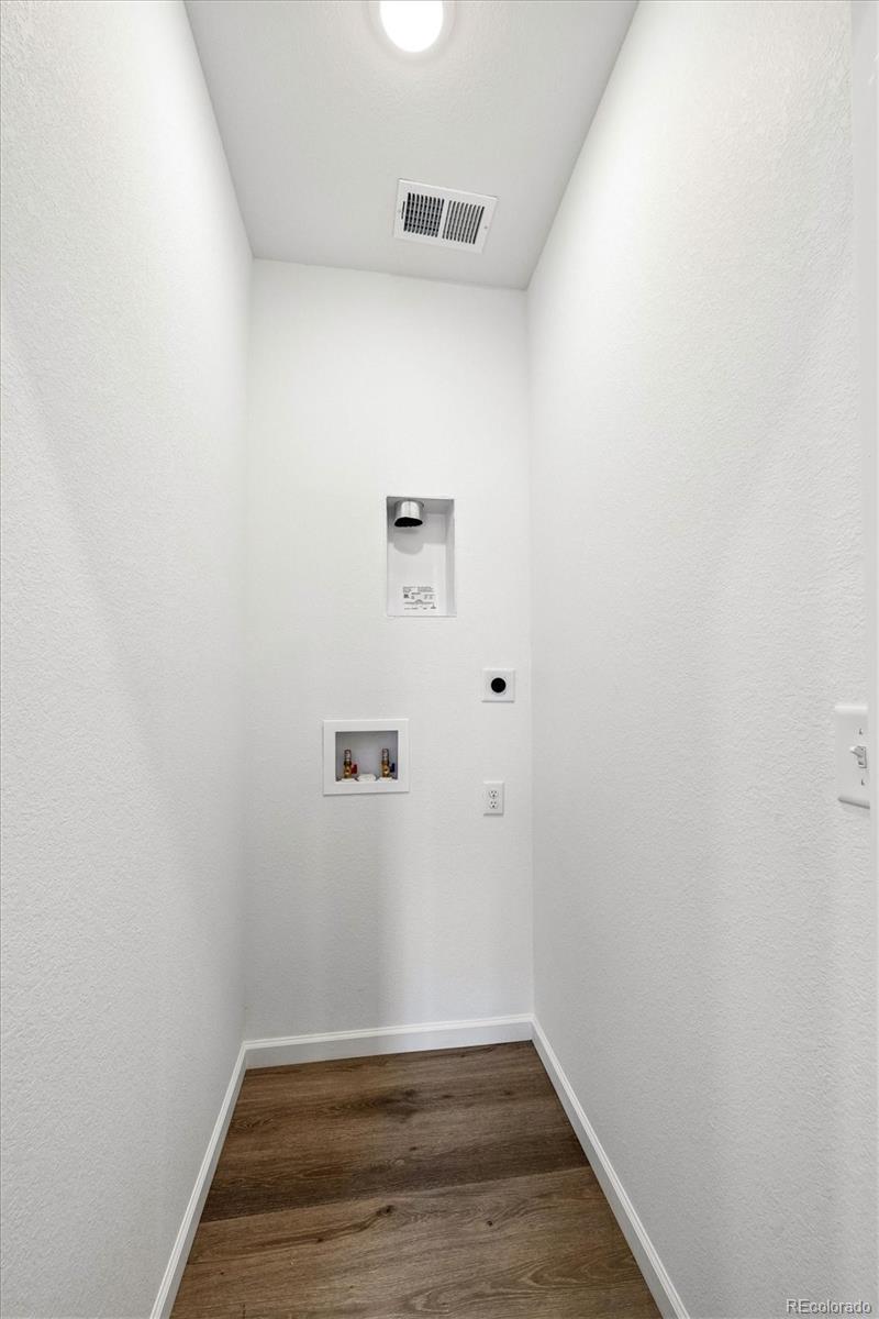 MLS Image #13 for 21353 e 67th avenue,aurora, Colorado