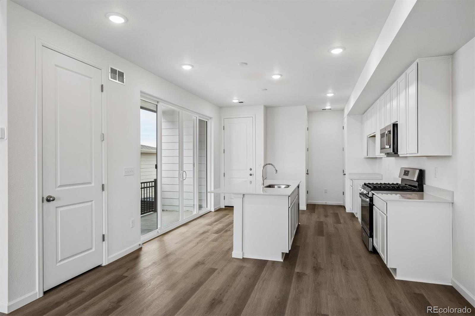 MLS Image #5 for 21353 e 67th avenue,aurora, Colorado