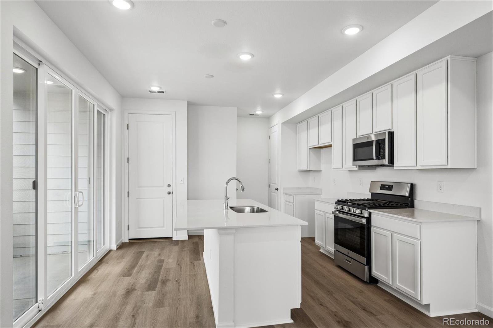 MLS Image #6 for 21353 e 67th avenue,aurora, Colorado