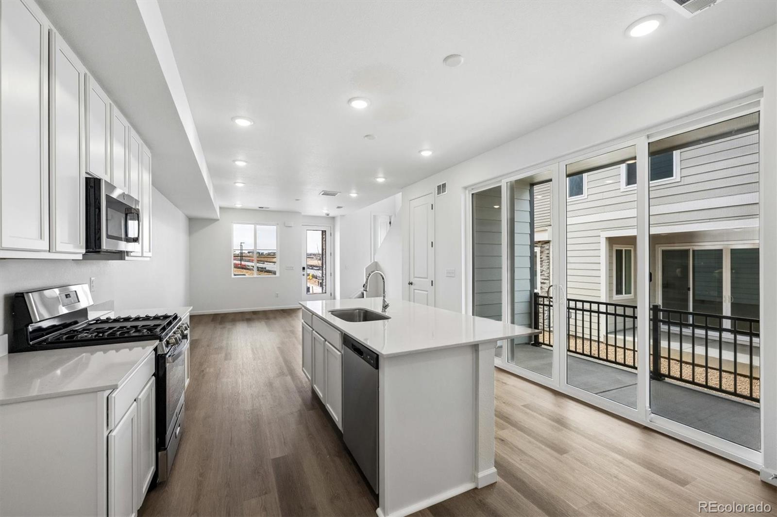 MLS Image #8 for 21353 e 67th avenue,aurora, Colorado