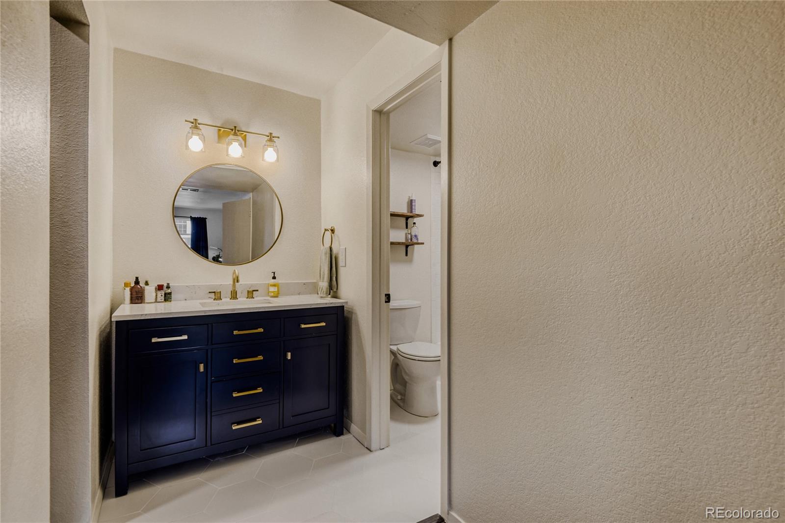 MLS Image #13 for 15594 e arizona avenue,aurora, Colorado