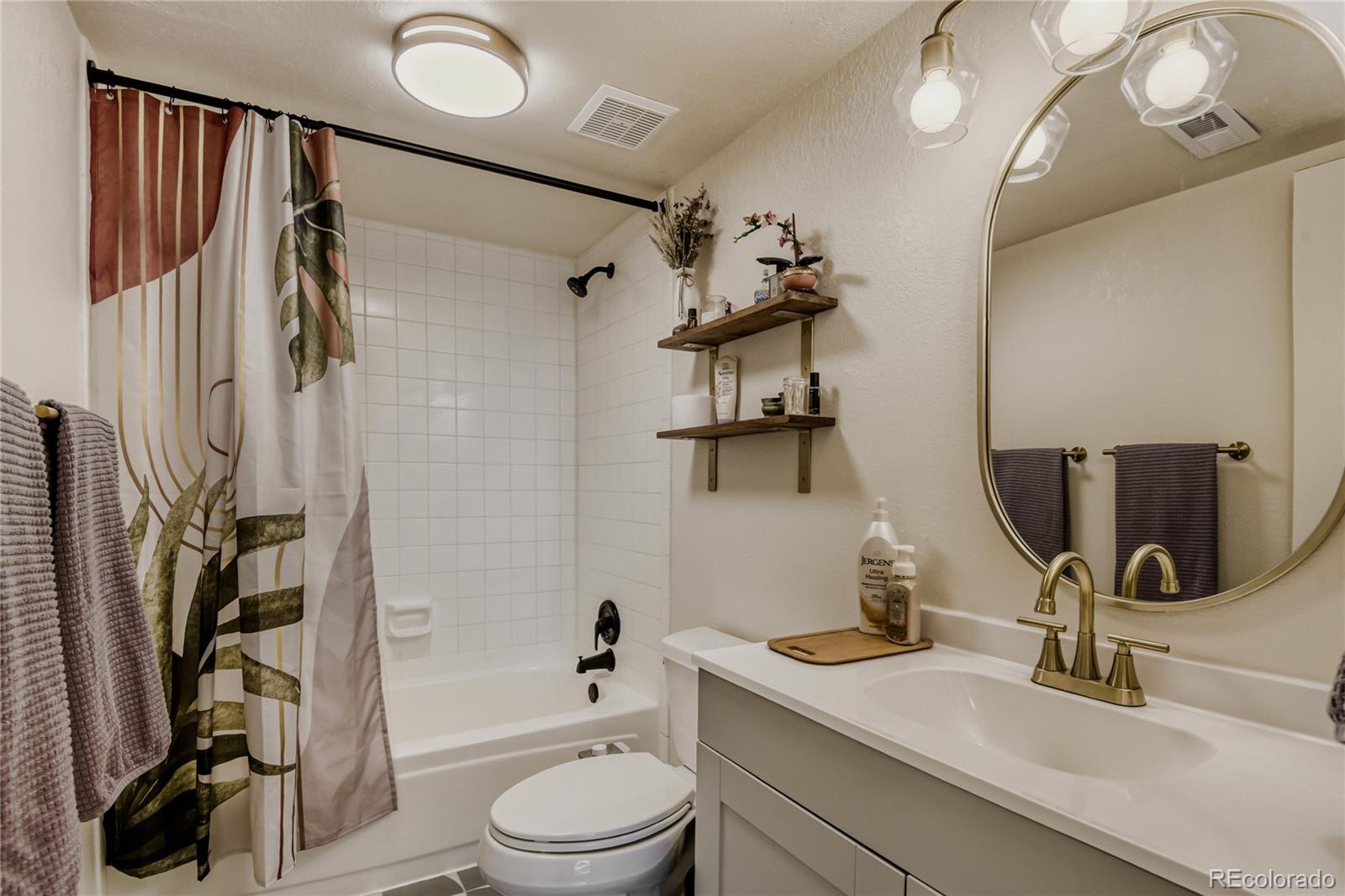 MLS Image #16 for 15594 e arizona avenue,aurora, Colorado