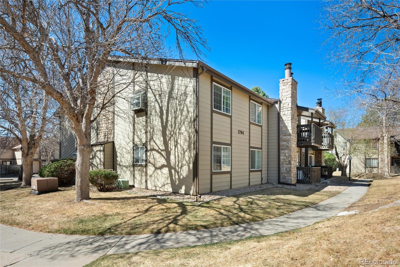 MLS Image #23 for 1792 s pitkin circle,aurora, Colorado