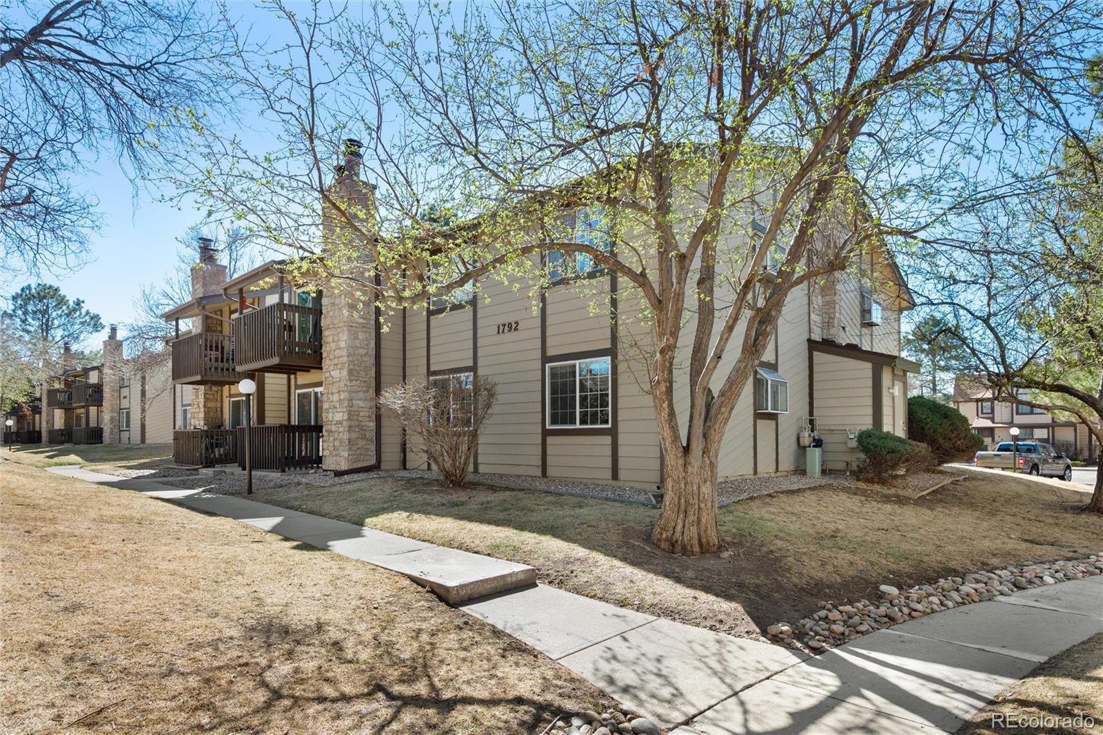 MLS Image #24 for 1792 s pitkin circle,aurora, Colorado