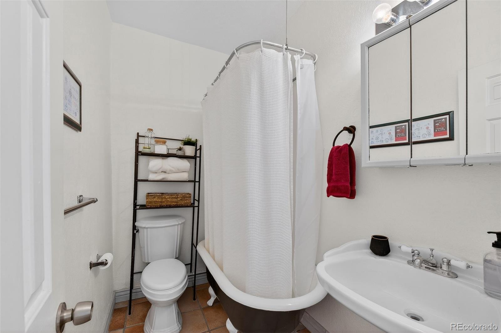 MLS Image #16 for 1376 n pearl street 203,denver, Colorado