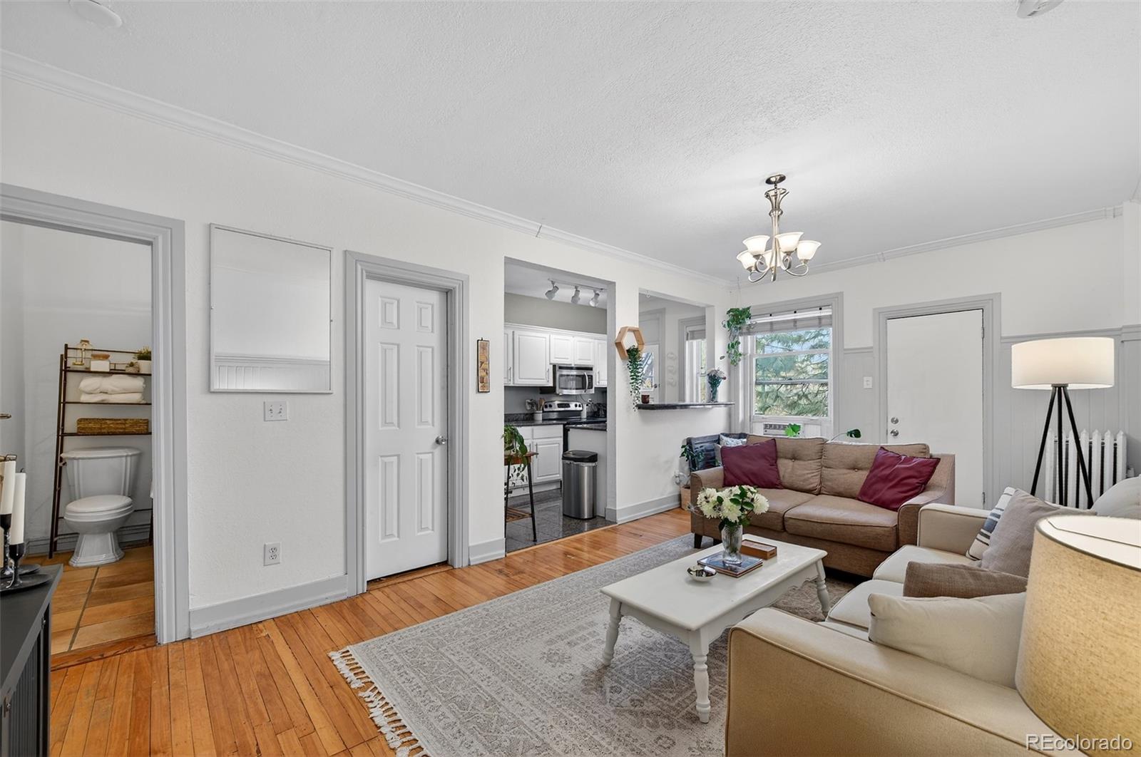 MLS Image #8 for 1376 n pearl street 203,denver, Colorado