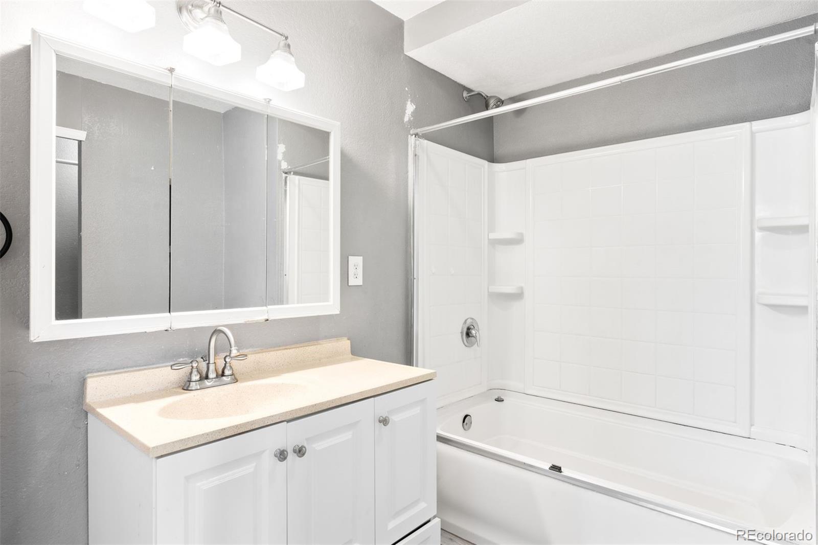 MLS Image #15 for 808 s umatilla way,denver, Colorado