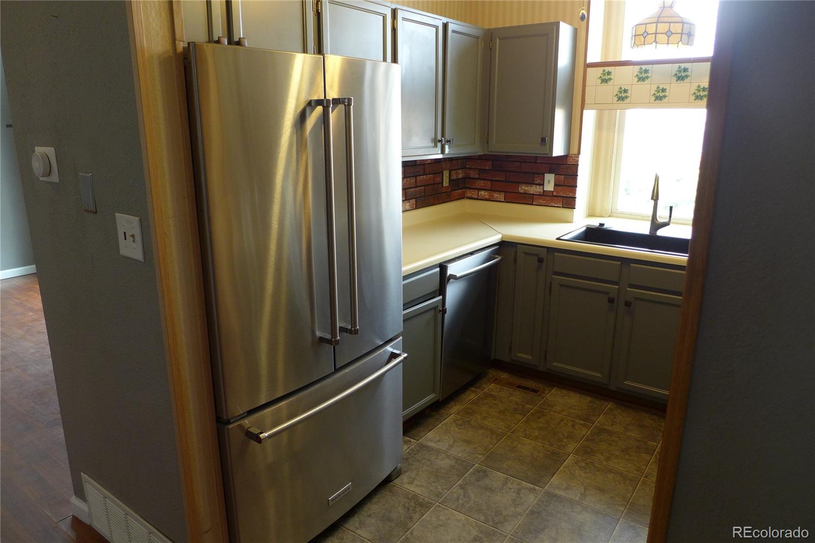MLS Image #3 for 4825  eldon drive,colorado springs, Colorado
