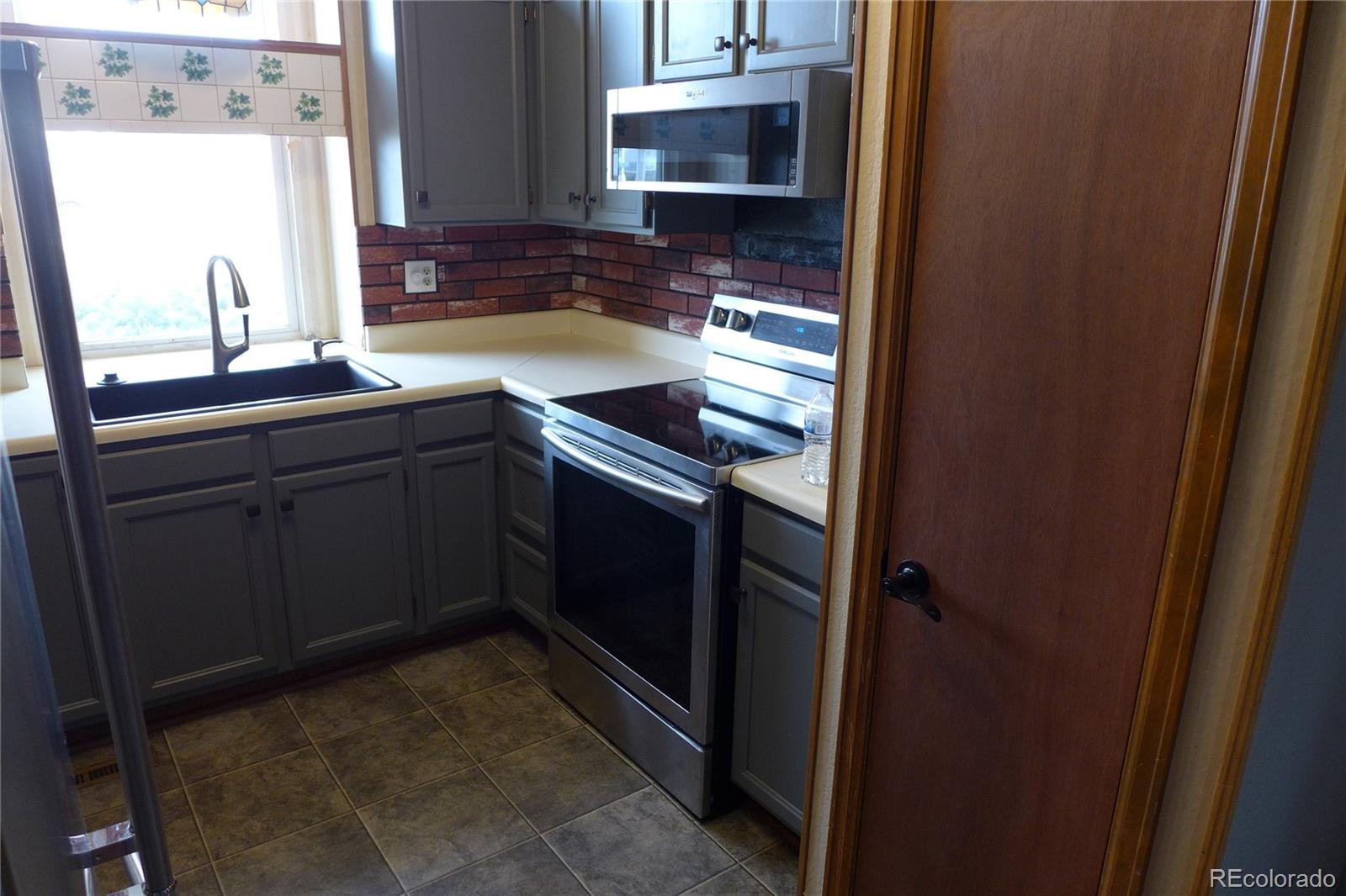 MLS Image #4 for 4825  eldon drive,colorado springs, Colorado