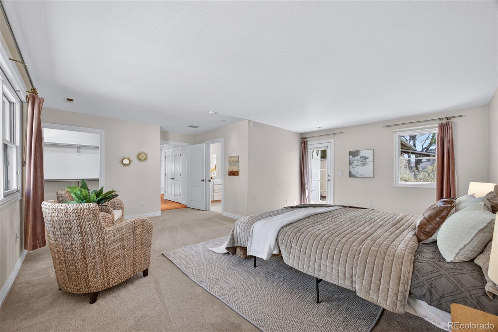 MLS Image #21 for 685 n clarkson street,denver, Colorado