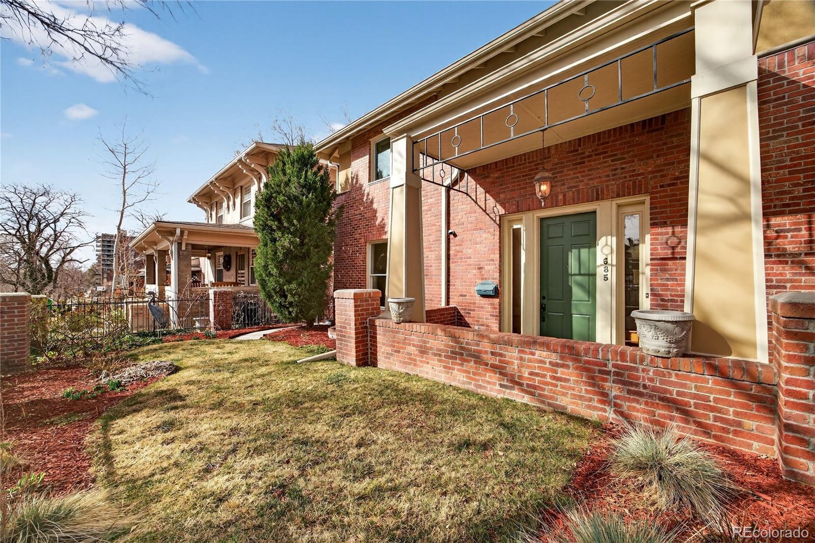 MLS Image #3 for 685 n clarkson street,denver, Colorado