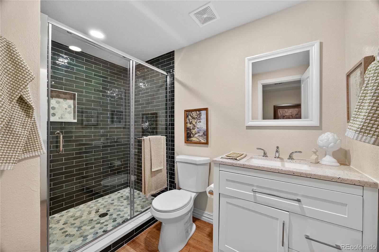 MLS Image #37 for 685 n clarkson street,denver, Colorado