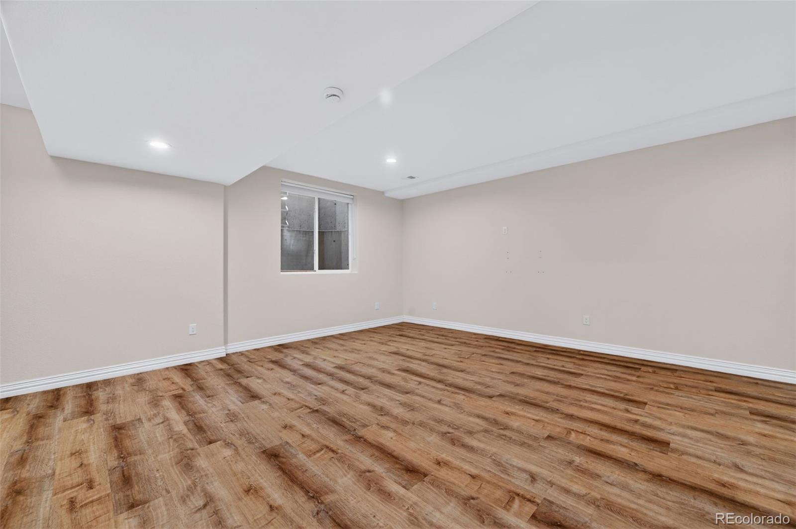 MLS Image #39 for 685 n clarkson street,denver, Colorado