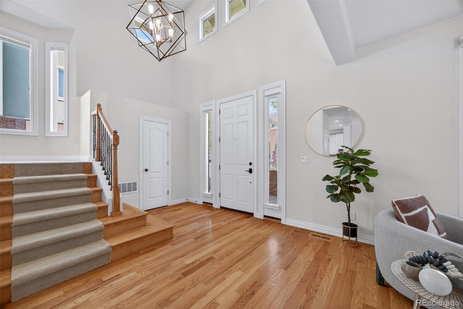 MLS Image #5 for 685 n clarkson street,denver, Colorado