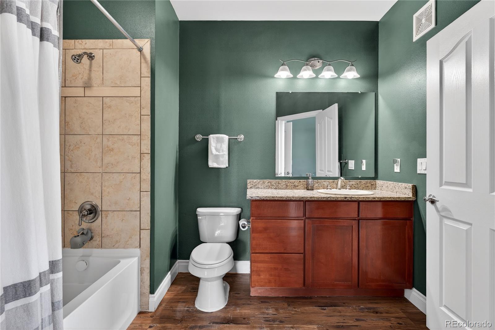 MLS Image #29 for 1700 n emerson street,denver, Colorado