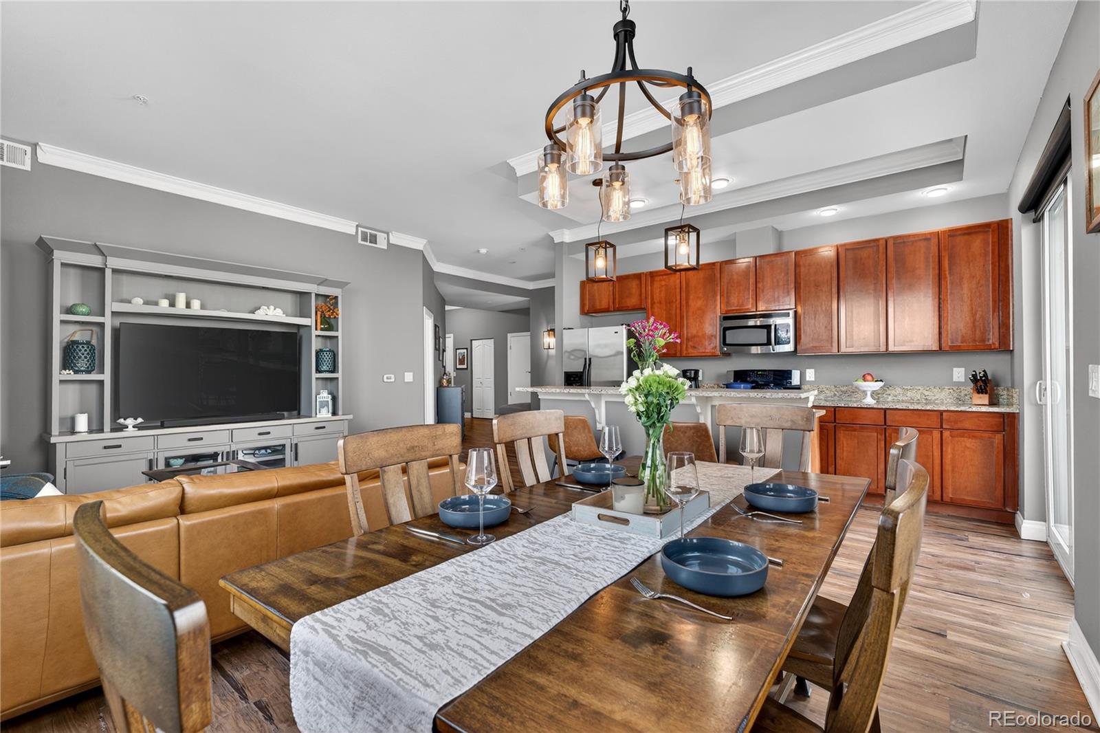 MLS Image #7 for 1700 n emerson street,denver, Colorado