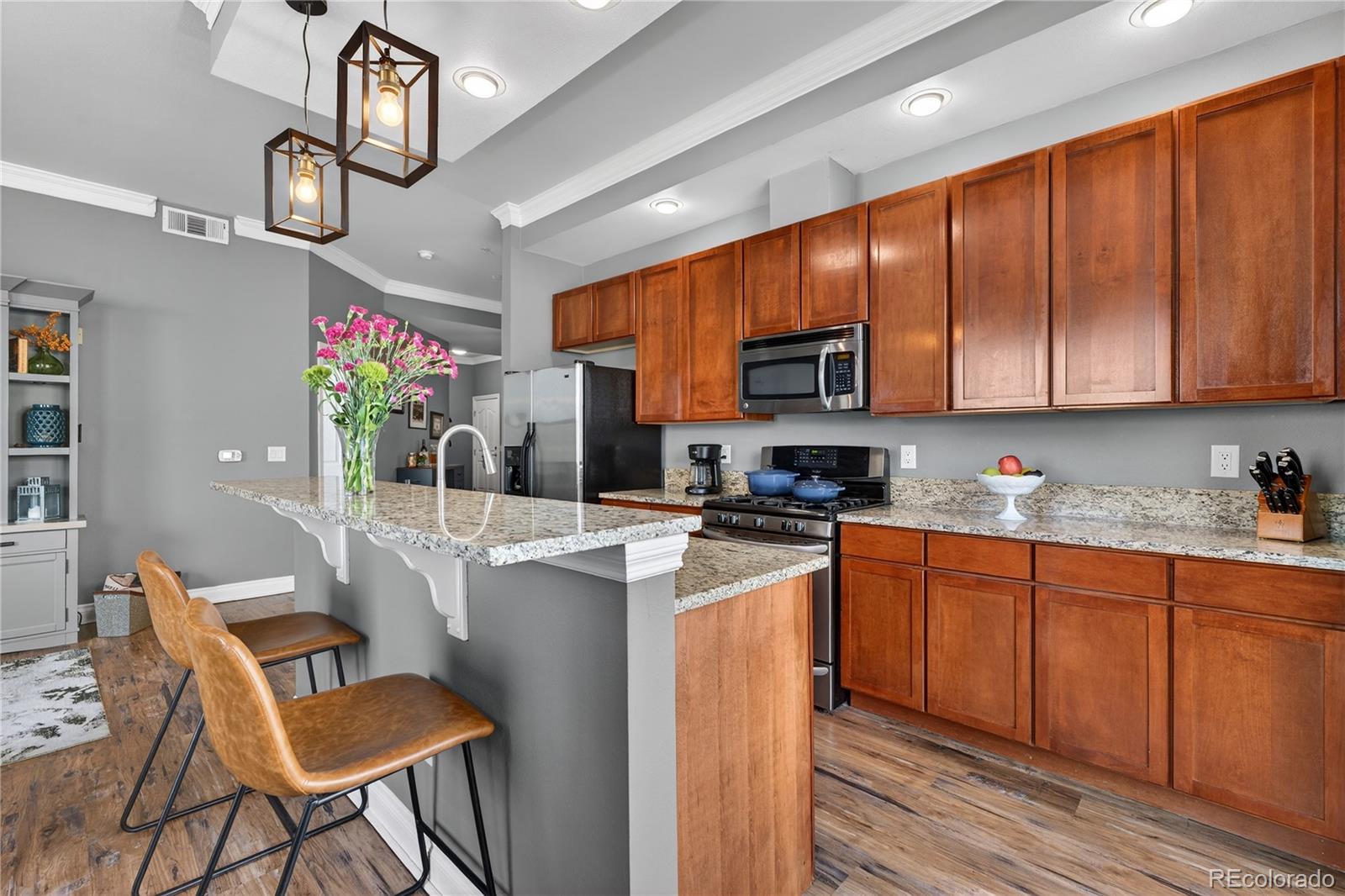 MLS Image #9 for 1700 n emerson street,denver, Colorado