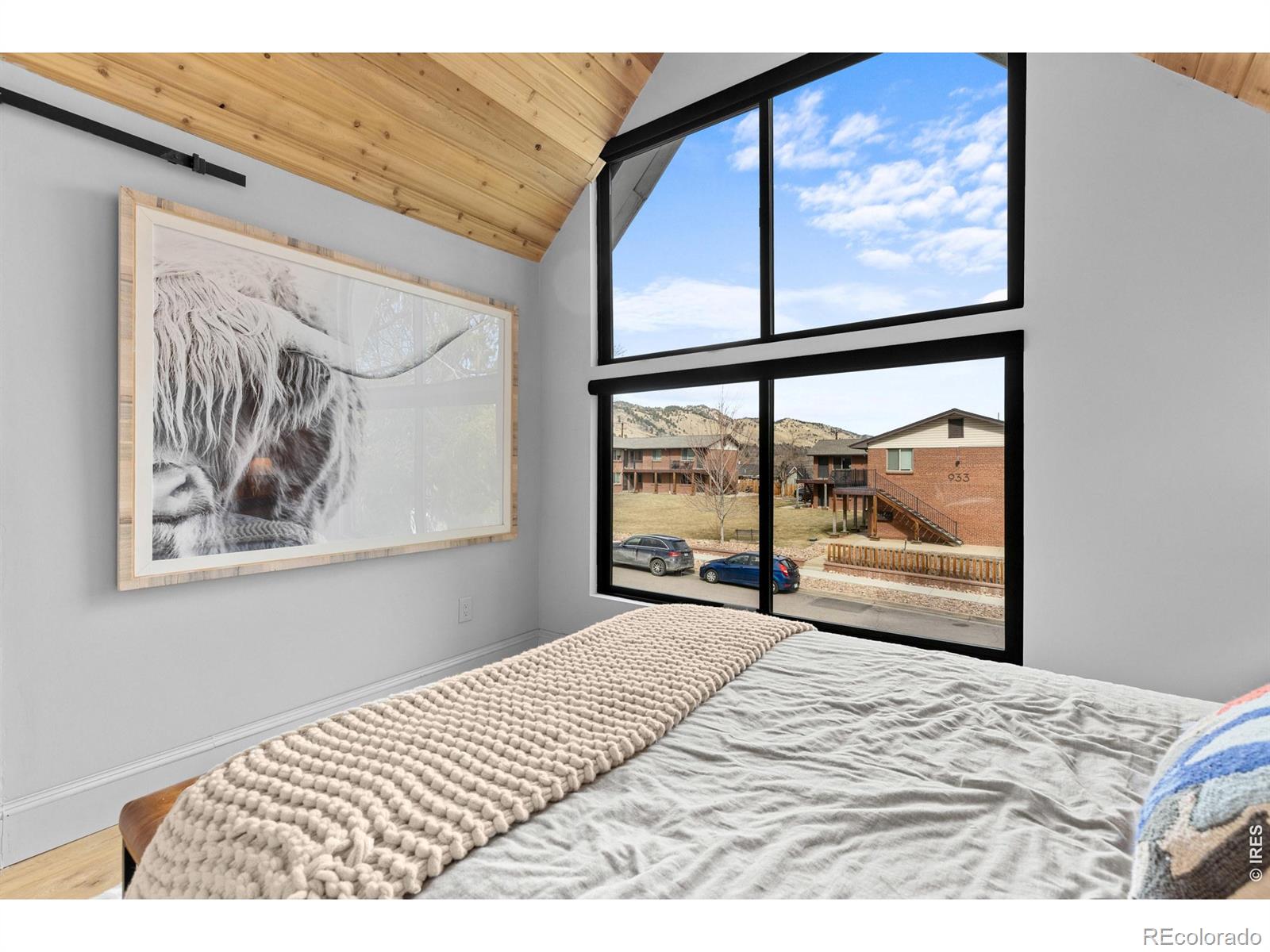 MLS Image #32 for 946  portland place,boulder, Colorado