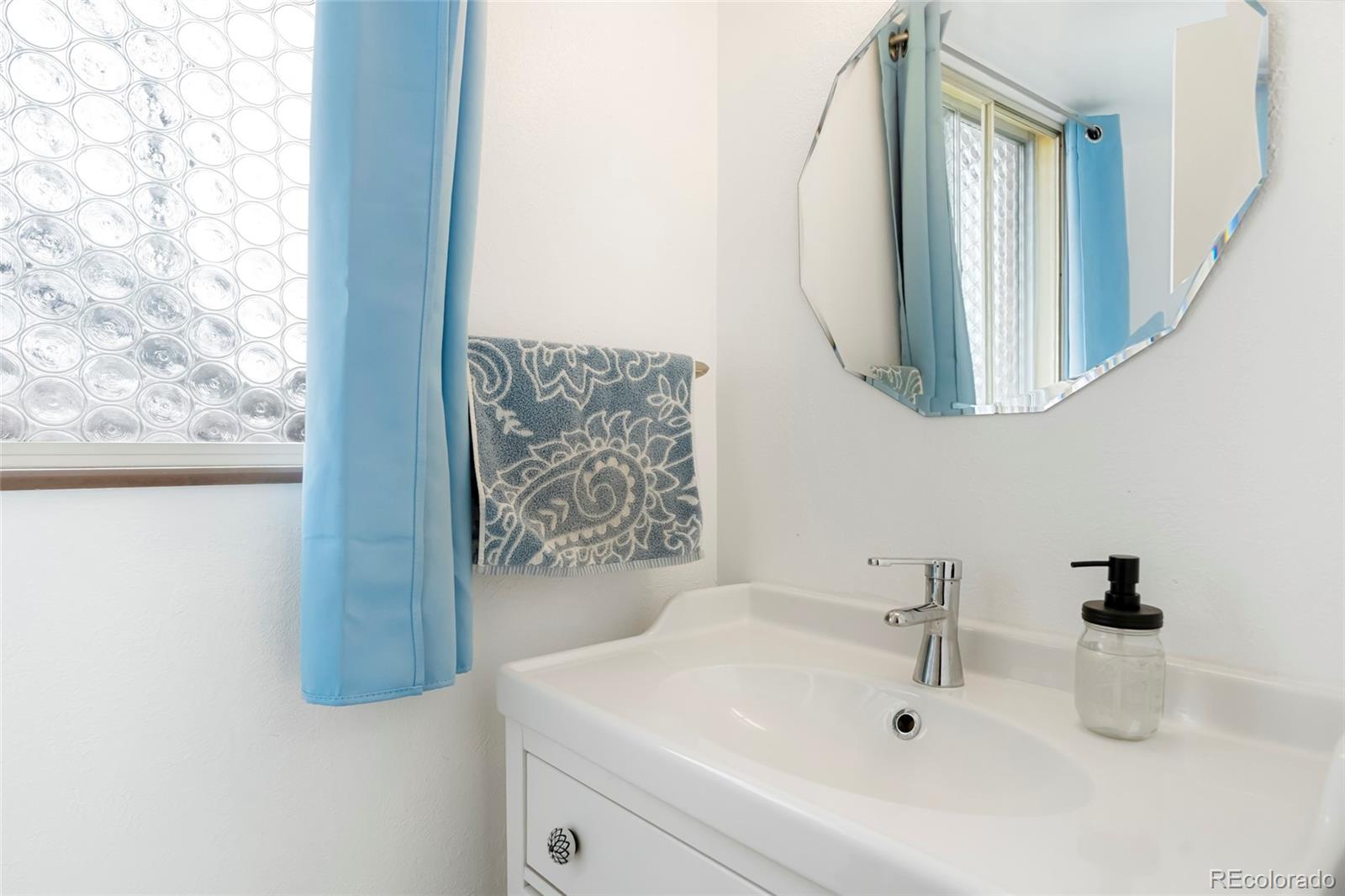 MLS Image #13 for 5535 e custer place,denver, Colorado