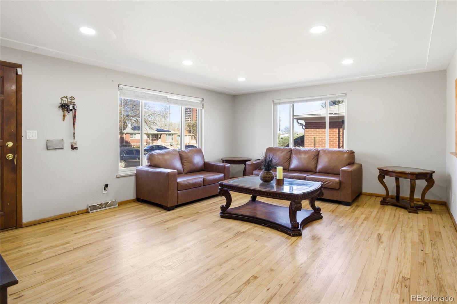 MLS Image #4 for 1842 s decatur street,denver, Colorado