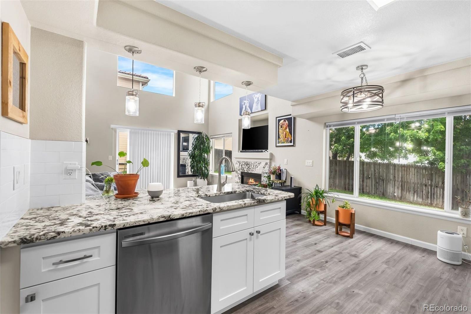 MLS Image #14 for 21535 e 39th avenue,denver, Colorado