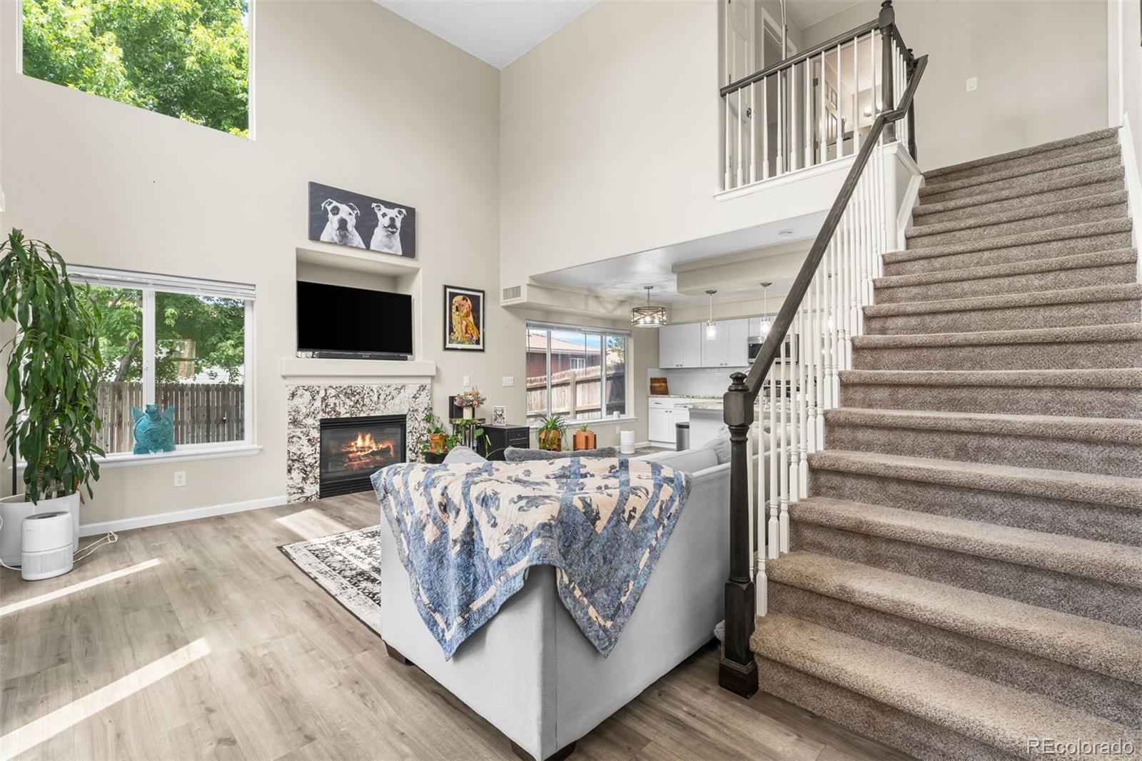 MLS Image #5 for 21535 e 39th avenue,denver, Colorado