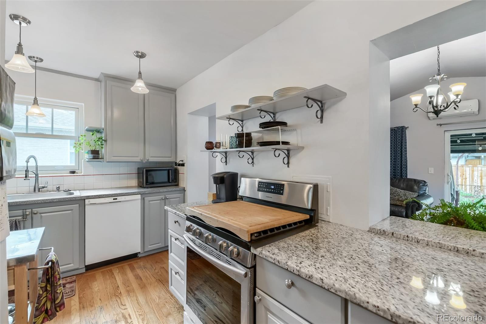 MLS Image #12 for 2520  locust street,denver, Colorado