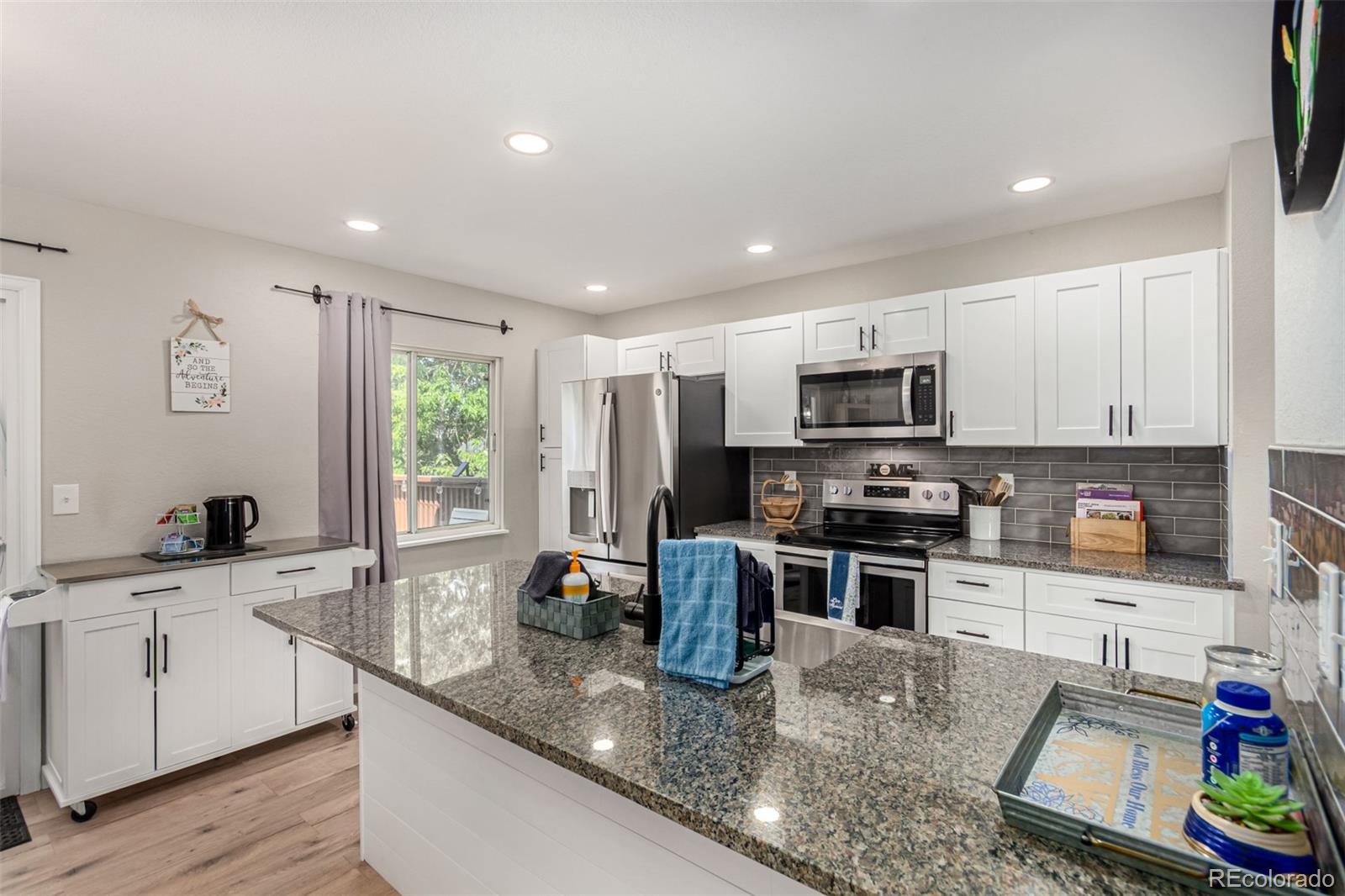 MLS Image #2 for 21550 e alamo place,centennial, Colorado