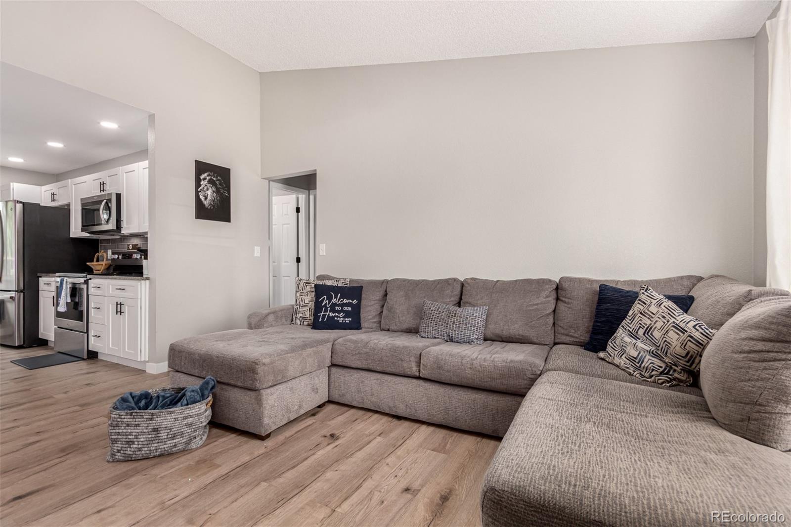 MLS Image #4 for 21550 e alamo place,centennial, Colorado