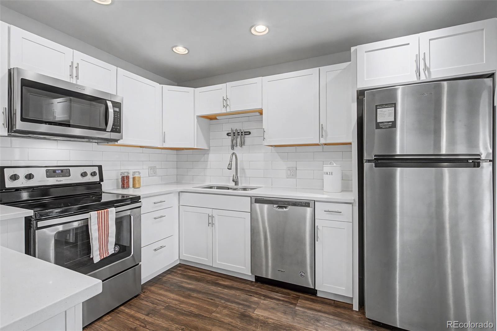 MLS Image #7 for 3082 s wheeling way,aurora, Colorado