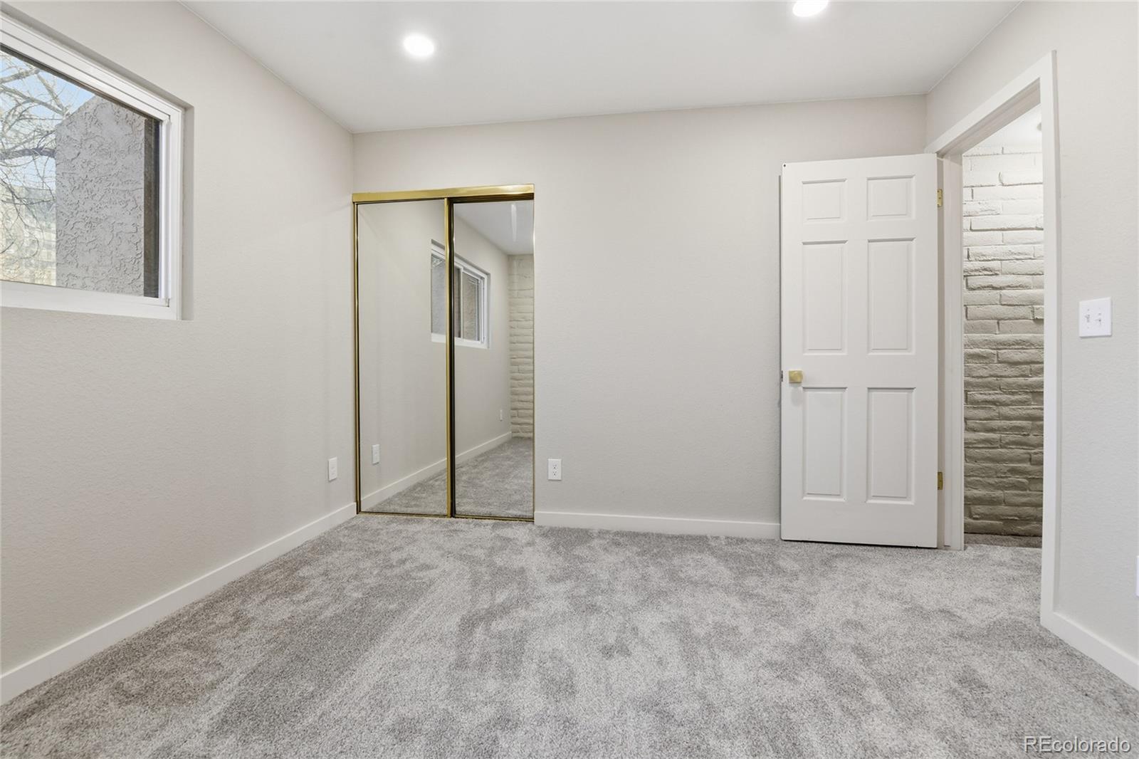 MLS Image #18 for 1060 s parker road,denver, Colorado