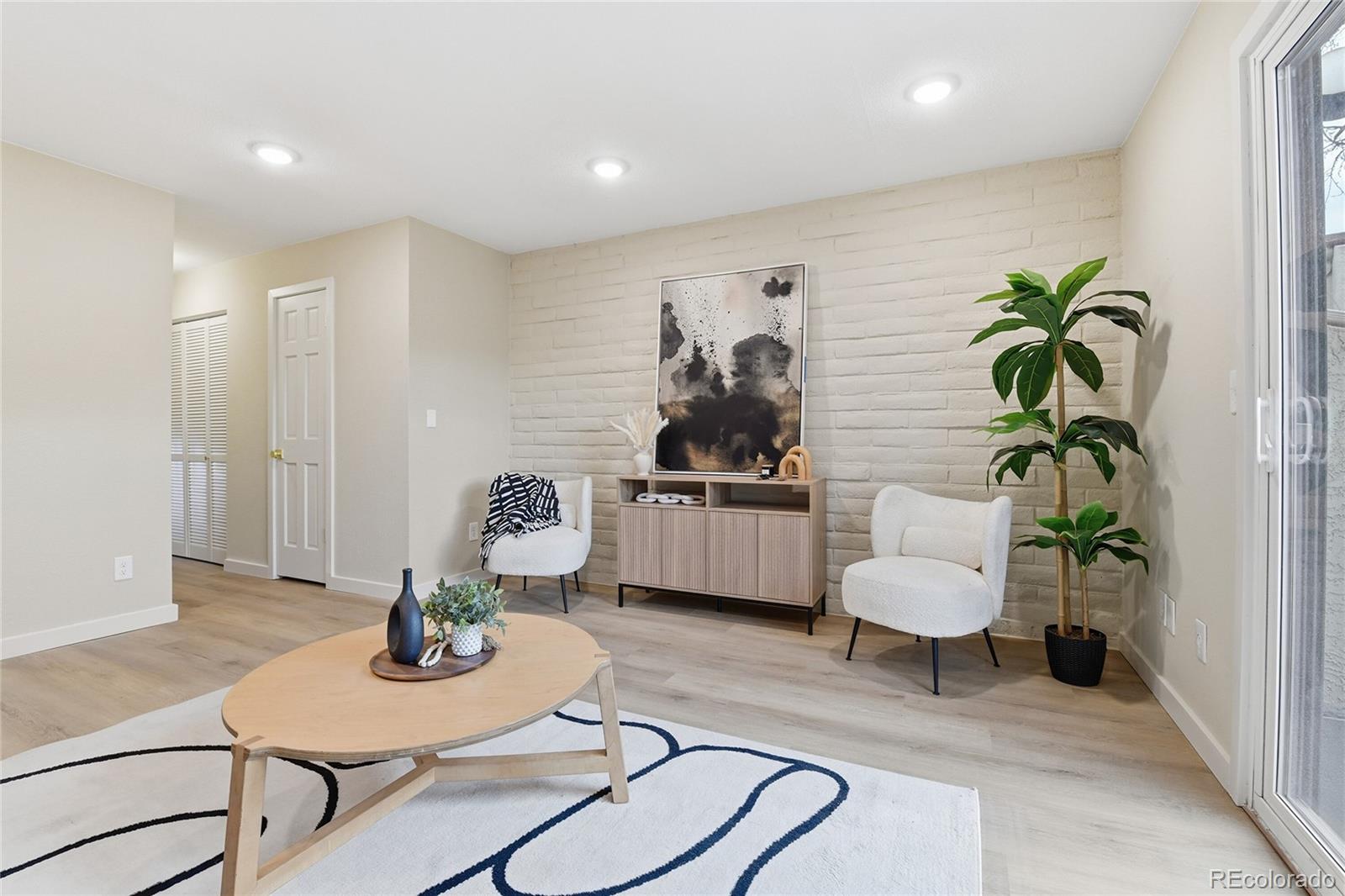 MLS Image #3 for 1060 s parker road,denver, Colorado
