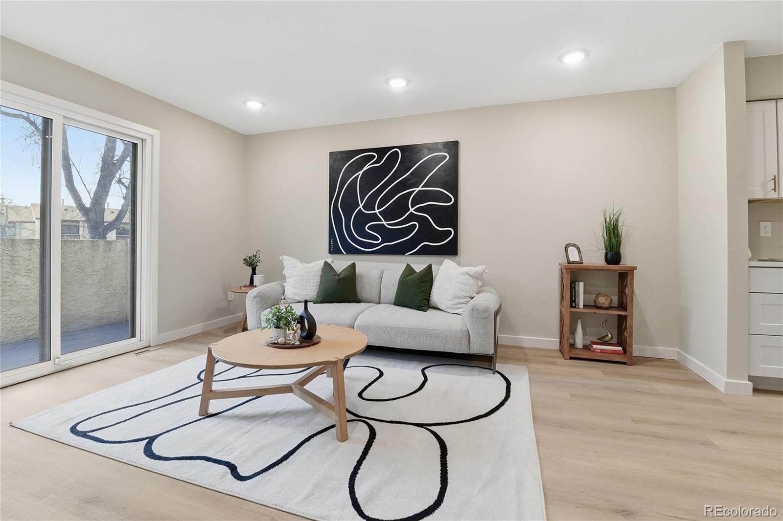 MLS Image #4 for 1060 s parker road,denver, Colorado
