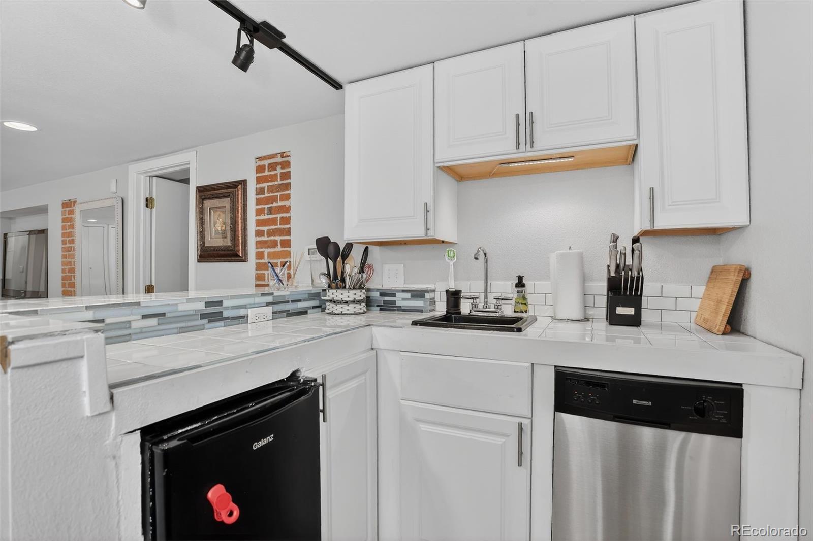 MLS Image #29 for 4501  zuni street,denver, Colorado