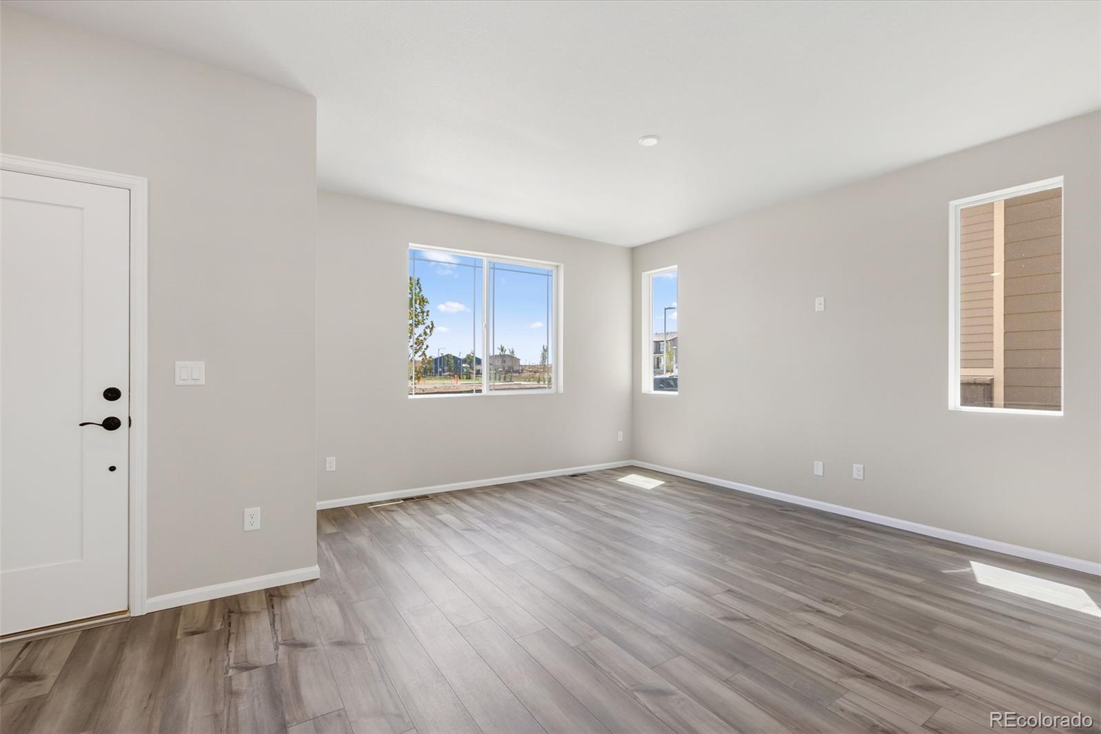 MLS Image #2 for 5321 n elk street,aurora, Colorado